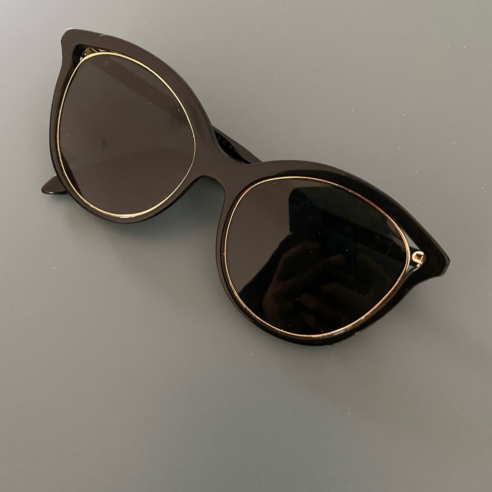 Victoria Beckham handmade in Italy gold black shades sunglasses